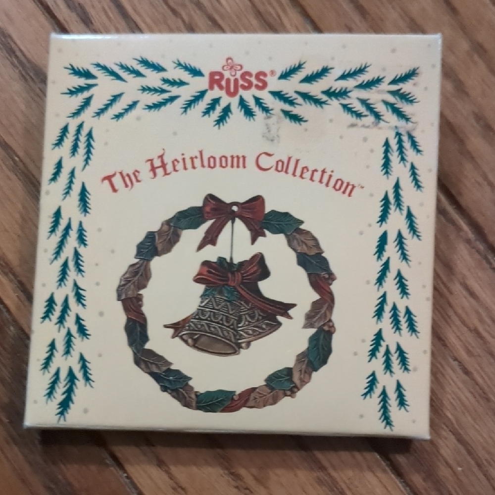 The Heirloom Collection Pewter Ornament - Picture 6 of 8